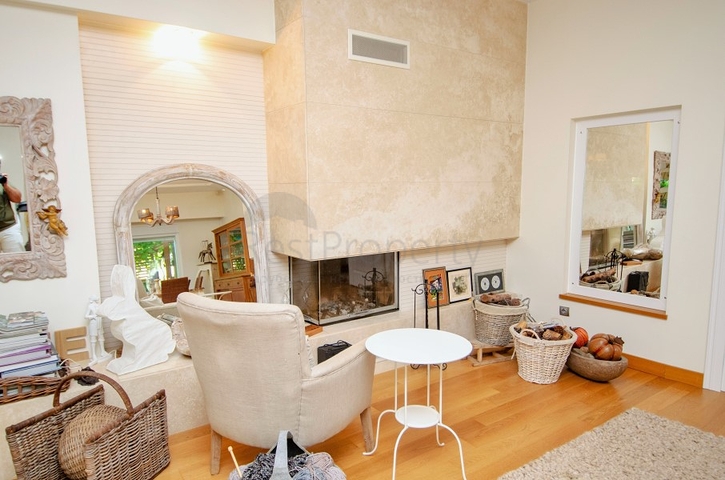 Вилла 6+2 в центре района Лара Анталья 200 м до моря