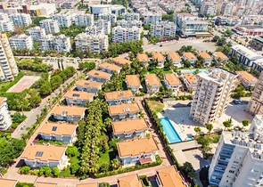 Вилла 6+2 в центре района Лара Анталья 200 м до моря