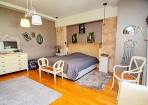 Вилла 6+2 в центре района Лара Анталья 200 м до моря