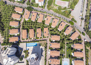 Вилла 6+2 в центре района Лара Анталья 200 м до моря