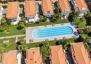 Вилла 6+2 в центре района Лара Анталья 200 м до моря