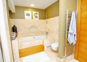 Вилла 6+2 в центре района Лара Анталья 200 м до моря