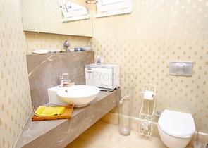 Вилла 6+2 в центре района Лара Анталья 200 м до моря