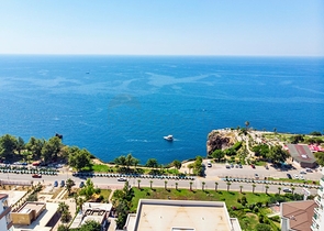 Вилла 6+2 в центре района Лара Анталья 200 м до моря