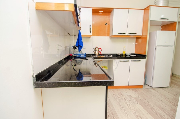 Двухкомнатная квартира с мебелью в районе Хурма Анталья