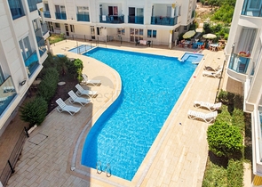 Двухкомнатная квартира с мебелью в районе Хурма Анталья