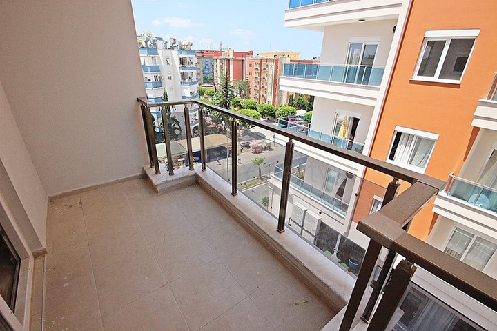 Апартаменты 2+1 рядом с морем в центре Махмутлара