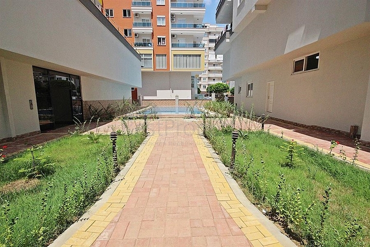 Апартаменты 2+1 рядом с морем в центре Махмутлара