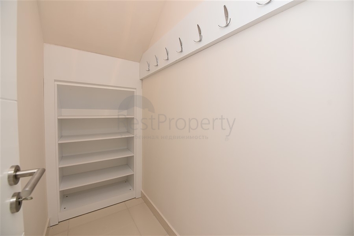 Двухуровневая квартира 2+1 с выходом в сад в Каргыджаке