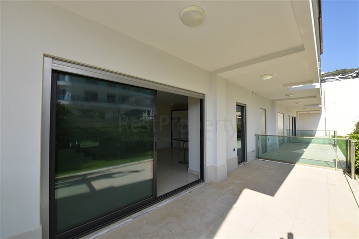 Двухуровневая квартира 2+1 с выходом в сад в Каргыджаке