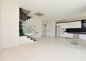 Двухуровневая квартира 2+1 с выходом в сад в Каргыджаке