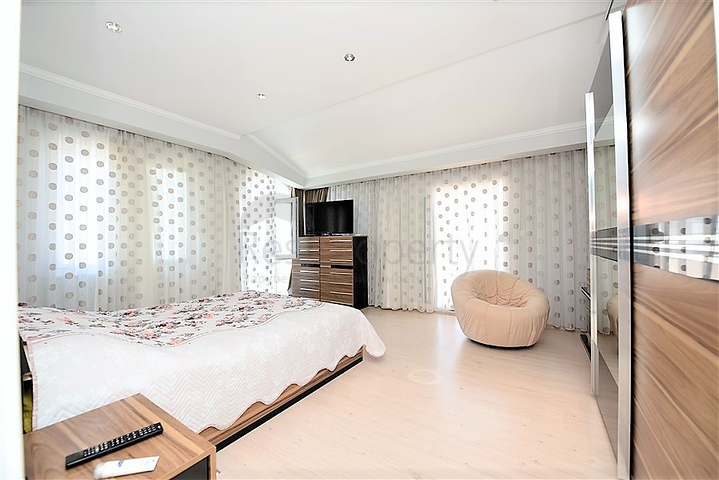 Пентхаус 2+1 в комплексе с отельной инфраструктурой в Авсалларе