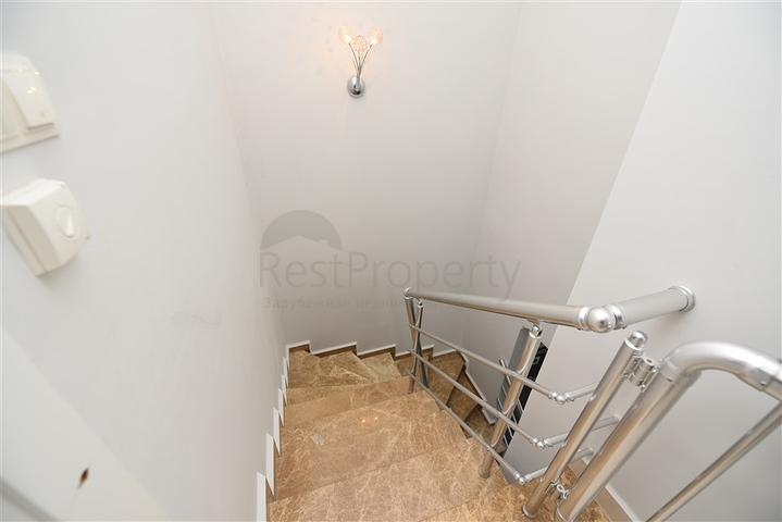 Пентхаус 2+1 в комплексе с отельной инфраструктурой в Авсалларе