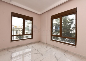 Квартира 2+1 скомплексе на берегу моря, в центре Алании