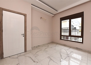 Квартира 2+1 скомплексе на берегу моря, в центре Алании