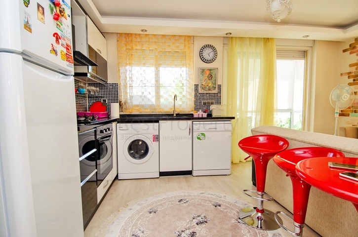 Двухкомнатная квартира с мебелью в Лимане Коньяалты Анталья