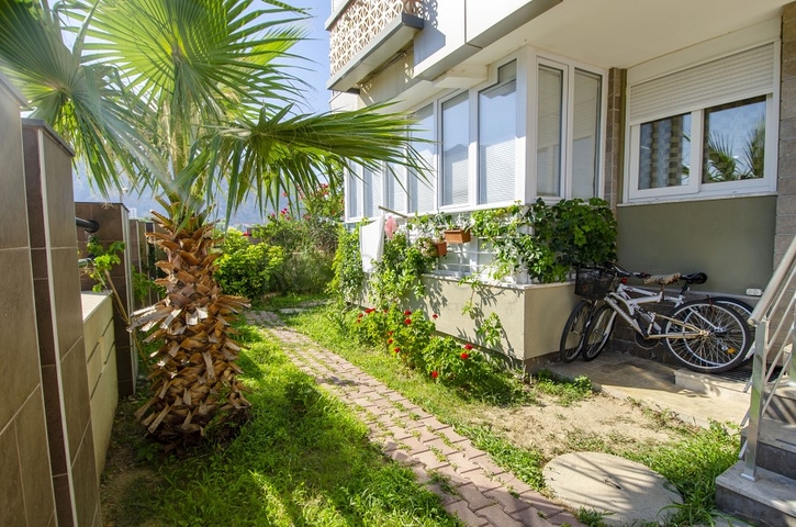 Двухкомнатная квартира с мебелью в Лимане Коньяалты Анталья