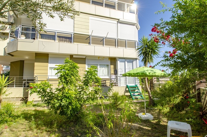 Двухкомнатная квартира с мебелью в Лимане Коньяалты Анталья