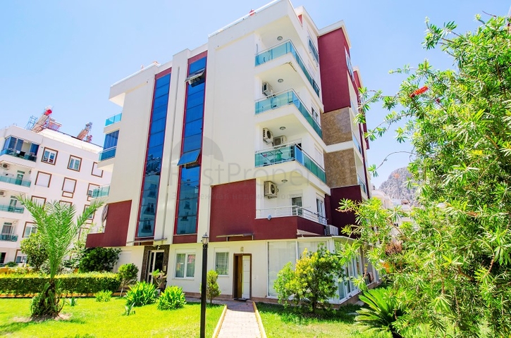 Двухкомнатная квартира в комплексе в микрорайоне Хурма Коньяалты