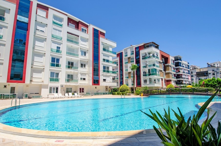 Двухкомнатная квартира в комплексе в микрорайоне Хурма Коньяалты