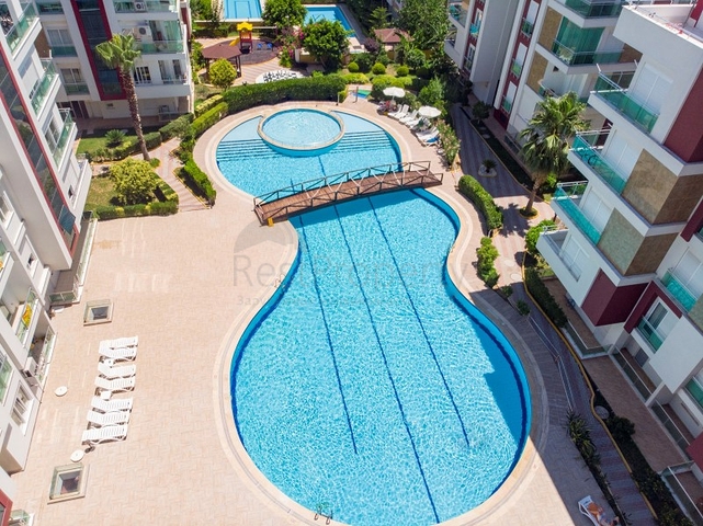 Двухкомнатная квартира в комплексе в микрорайоне Хурма Коньяалты