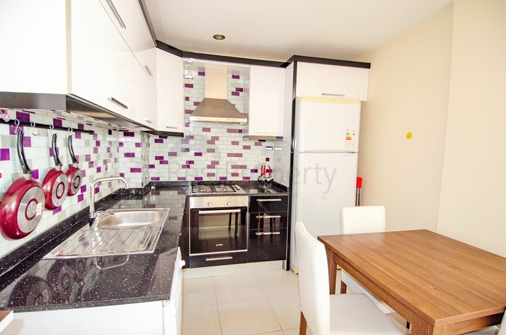 Двухкомнатная квартира в комплексе в микрорайоне Хурма Коньяалты