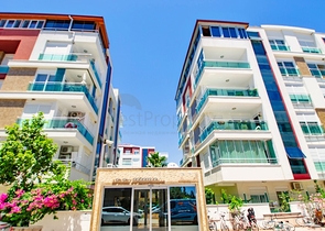 Двухкомнатная квартира в комплексе в микрорайоне Хурма Коньяалты