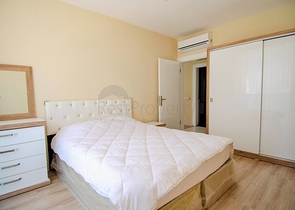 Двухкомнатная квартира в комплексе в микрорайоне Хурма Коньяалты