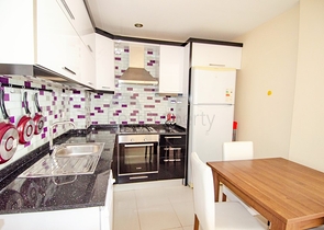 Двухкомнатная квартира в комплексе в микрорайоне Хурма Коньяалты