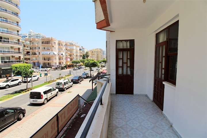 Трехкомнатная квартира с отдельной кухней