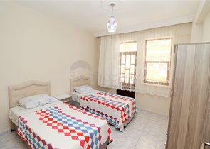 Трехкомнатная квартира с отдельной кухней