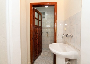 Трехкомнатная квартира с отдельной кухней