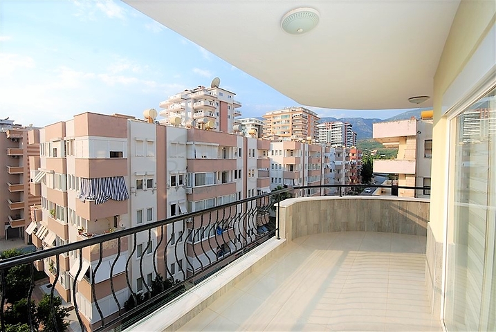 Меблированная квартира 2+1 в самом центре Махмутларе