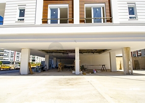 Магазины на продажу в районе Хурма Коньяалты с гарантией  аренды 