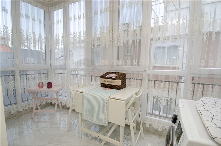 Квартира 2+1 с мебелью в центре города Анталии