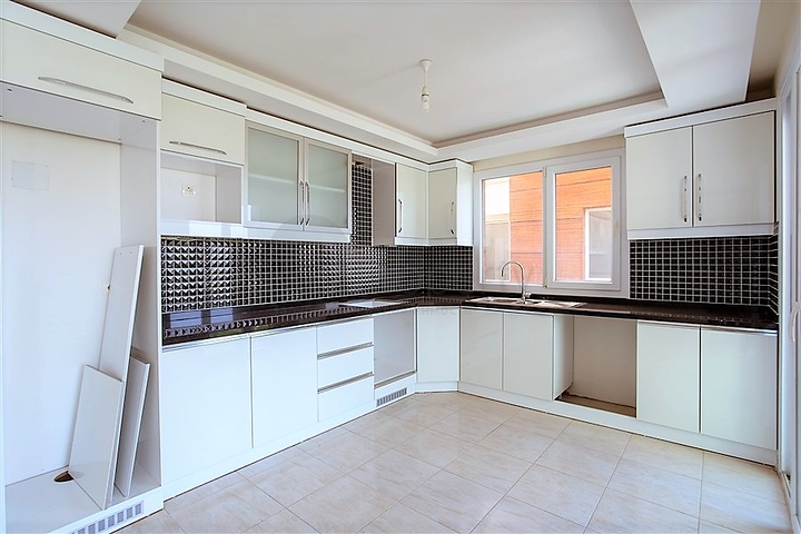 Трёхкомнатная квартира в престижном районе Оба