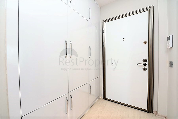 Трехкомнатная квартира с мебелью в районе Кестель