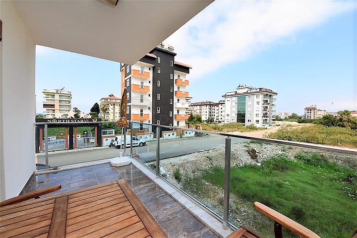 Трехкомнатная квартира с мебелью в районе Кестель