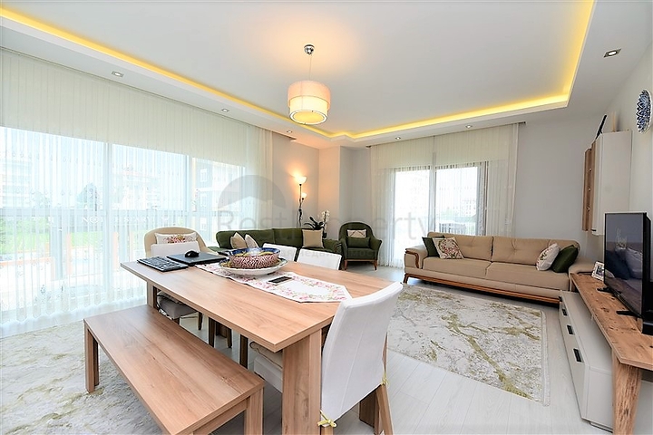 Трехкомнатная квартира с мебелью в районе Кестель