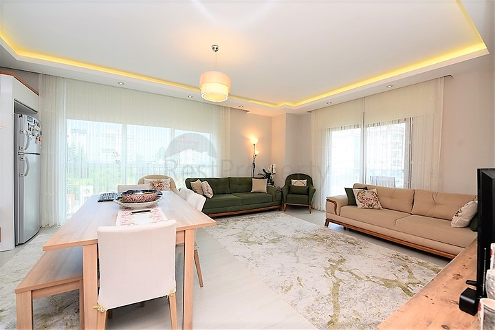 Трехкомнатная квартира с мебелью в районе Кестель