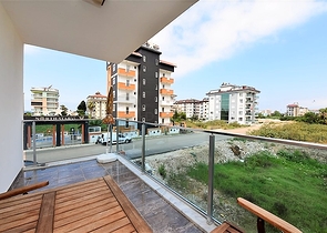 Трехкомнатная квартира с мебелью в районе Кестель