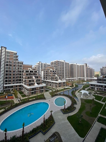 Уникальный семейный комплекс в районе Бейликдюзю