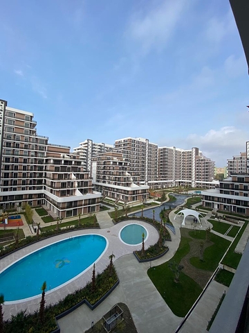 Уникальный семейный комплекс в районе Бейликдюзю