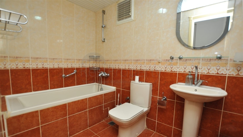 Меблированная квартира с двумя спальнями по очень выгодной цене