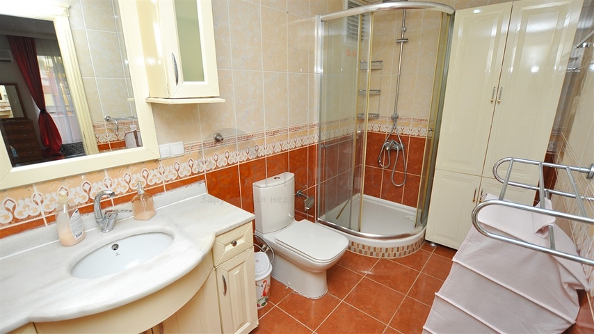 Меблированная квартира с двумя спальнями по очень выгодной цене