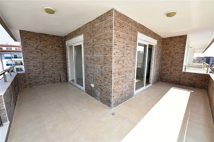 Апартаменты с личной лоджией и видом на город