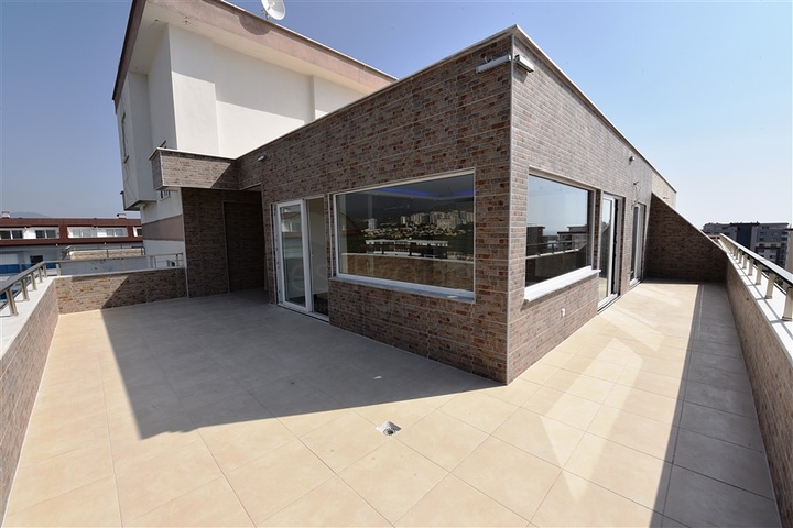 Апартаменты с личной лоджией и видом на город