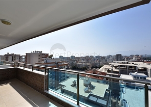 Апартаменты с личной лоджией и видом на город