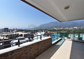 Апартаменты с личной лоджией и видом на город