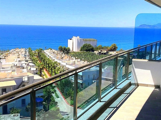 Двухкомнатная квартира с видом на море